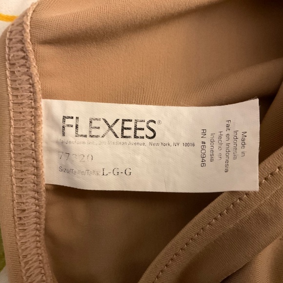 Flexees Maidenform shapewear tank top - Picture 5 of 7